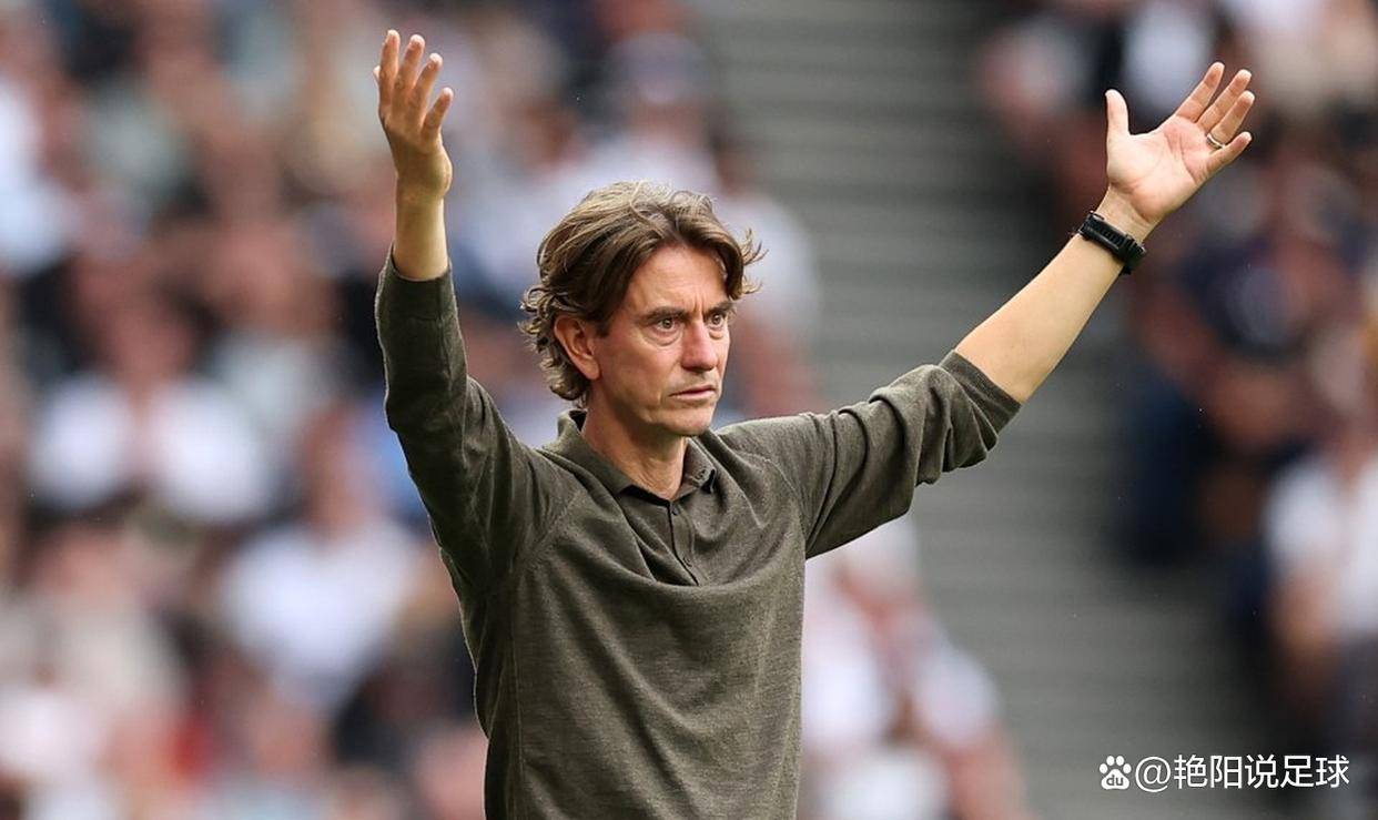 บุคคลในตำนานกล่าวว่า แฟรงค์ทำได้เกินความคาดหมายด้วยขุมกำลังท็อตแน่มที่ธรรมดา; อาจมีการปรับทัพครั้งใหญ่กำลังก่อตัว _เจมี่ โอฮาร่า_ ผู้เล่น เวลา