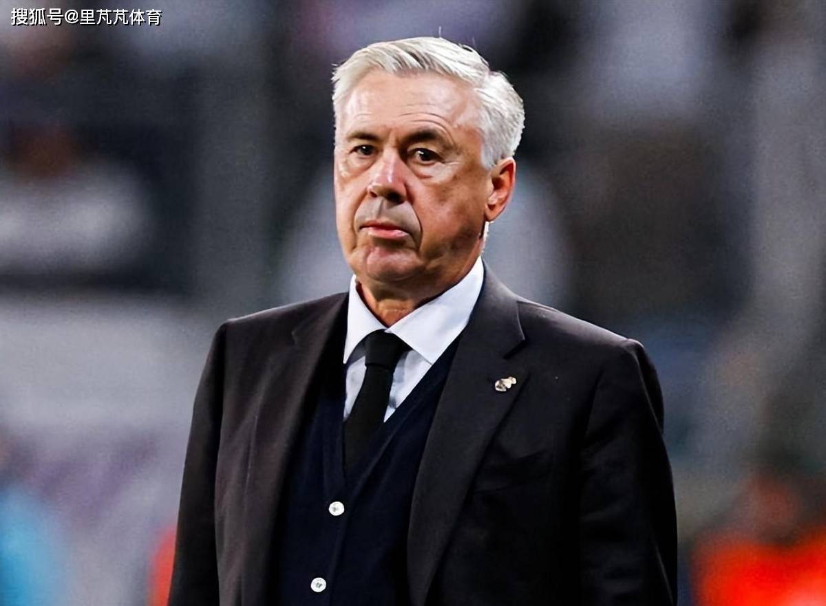 ช่างเป็นสถานการณ์ที่ยากลำบาก! อัลอนโซเผชิญกับ 'ภาวะกลืนไม่เข้าคายไม่ออกของอันเชล็อตติ' โดยมีแรงกดดันมหาศาลสะสมในห้องแต่งตัว_อันเชล็อตติ_เรอัล มาดริด_การฝึกซ้อม