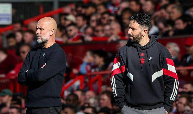 แมนเชสเตอร์ ซิตี้ คว้าเงินก้อนโต 200 ล้านปอนด์! โอลด์ แทรฟฟอร์ด ถอนตัวจากการเสนอราคาเพื่อเป็นเจ้าภาพยูโรโดยสมัครใจ ซิตี้ได้รับผลตอบแทน _สนามกีฬาเอทิฮัด_ _แมนเชสเตอร์ ยูไนเต็ด_