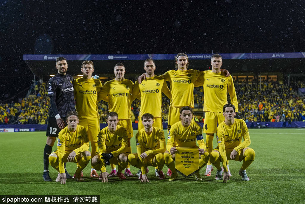 ทีมหญิงบาเยิร์นพลิกสถานการณ์! ชนะอาร์เซนอล 3-2 ในแชมเปียนส์ลีก แสดงให้เห็นถึงจิตวิญญาณที่ไม่เกรงกลัวและความสามัคคีในทีม!