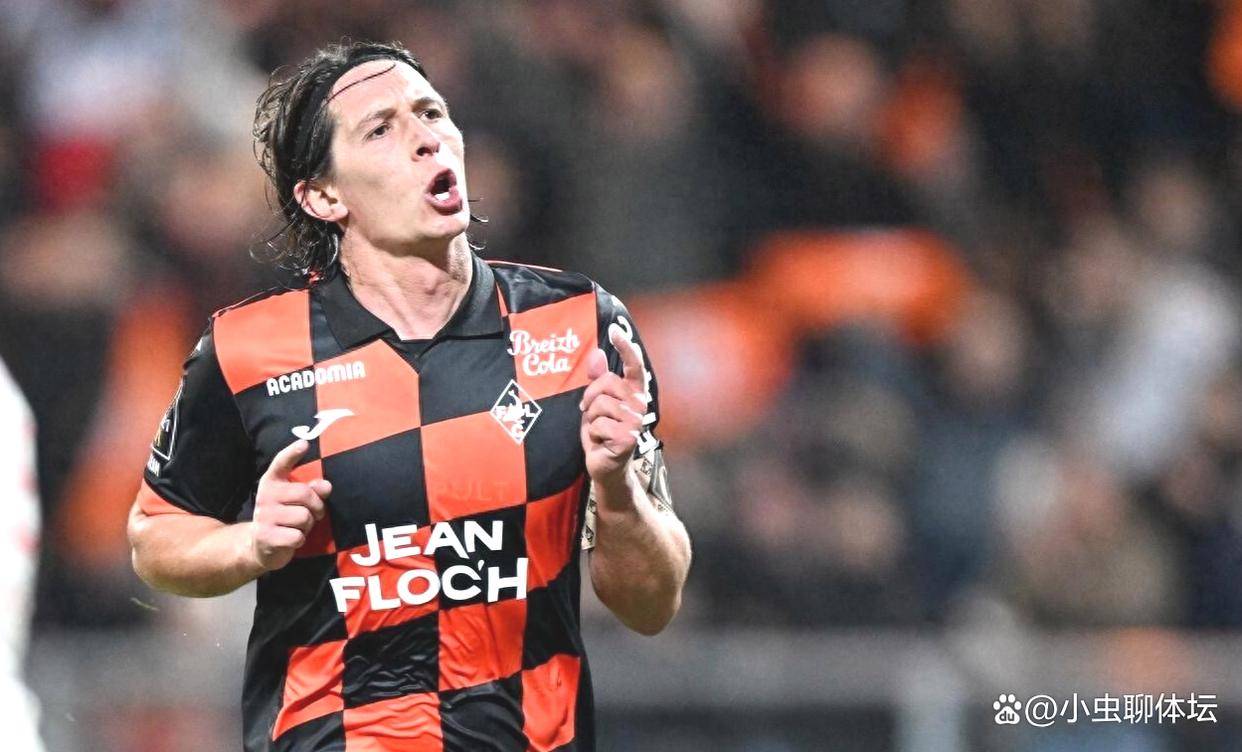 3-1 สุดช็อก! ทีมอันดับ 16 พลิกแซงทีมอันดับ 9 หยุดสถิติไร้ชัย 7 นัด; แชมป์ 4 สมัยพ่ายแพ้ติดต่อกันเป็นนัดที่ 6_นิวส์_ลีกสูงสุด_อาชีพ