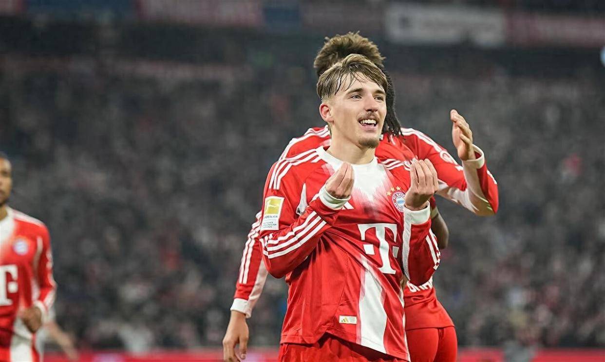 ความผิดหวัง! บาเยิร์น มิวนิค 2-2 ไมนซ์: ดาวรุ่งวัย 17 ปีแจ้งเกิด บาเยิร์นหล่นไปอยู่อันดับสุดท้ายของลีกในบ้าน_การแข่งขัน_โอกาสยิงจุดโทษ