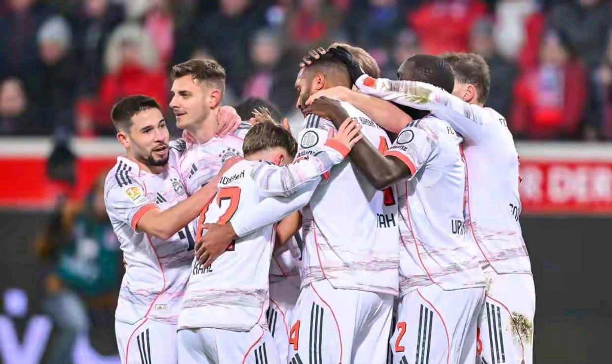 บาเยิร์น มิวนิค สร้างปาฏิหาริย์แห่งบุนเดสลีกาแห่งปี: ครองตำแหน่งจ่าฝูงตลอดฤดูกาลเพื่อเขียนบทใหม่แห่งความรุ่งโรจน์_ตารางคะแนน_ฤดูกาล_ไฮเดนไฮม์