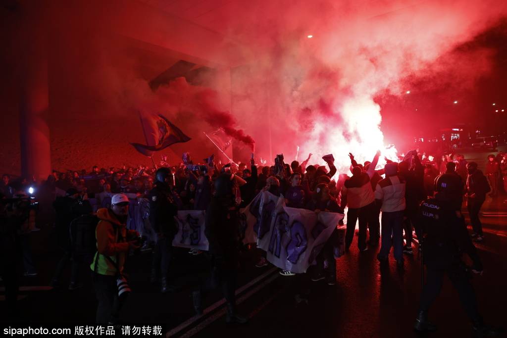 เดมเบเล่ปฏิเสธต่อสัญญา จุดชนวนตลาดซื้อขายนักเตะเดือดอีกครั้ง อาร์เซนอลเล็งเป้าหมายใหม่_เยอรมัน_แมนเชสเตอร์ ยูไนเต็ด_แมนเชสเตอร์ ซิตี้