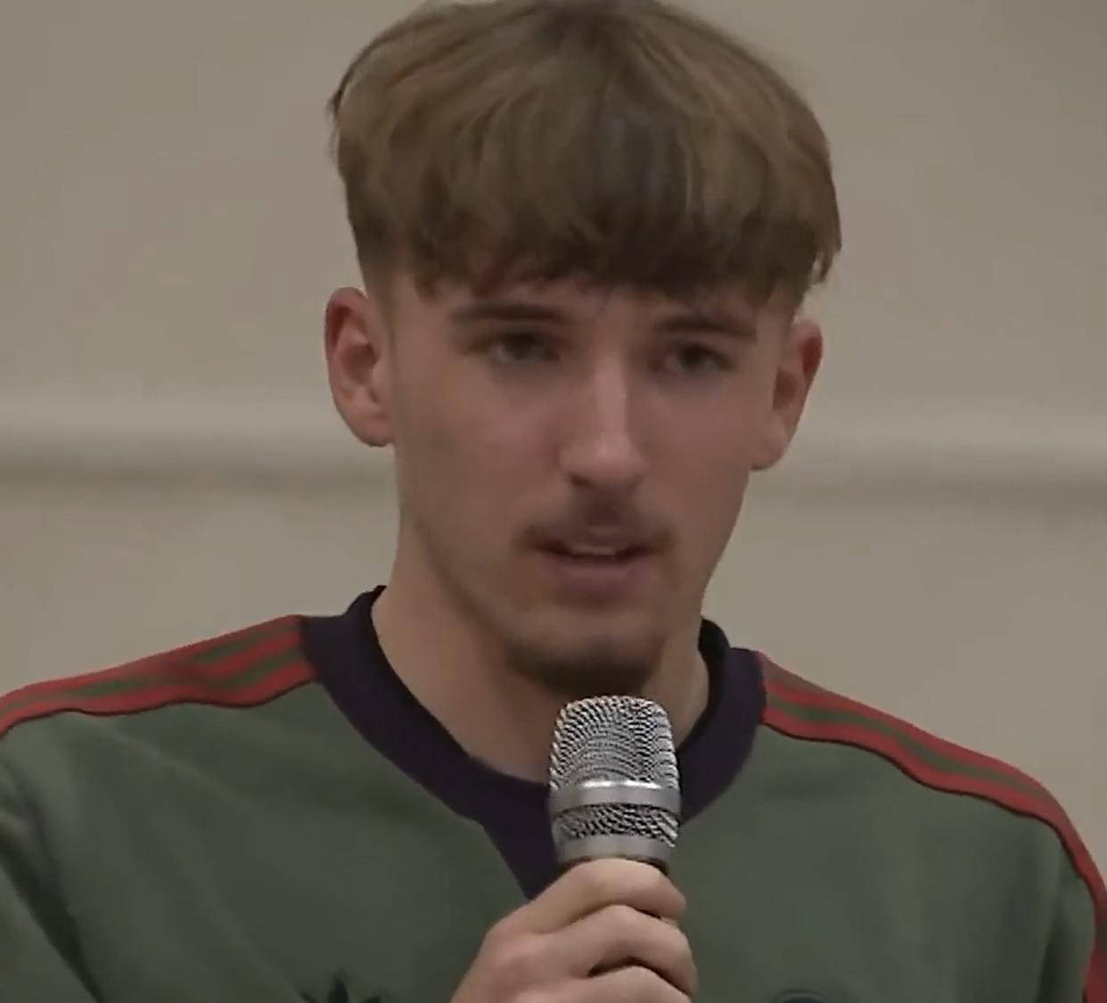 ฝันที่จะเข้าร่วมเรอัล มาดริด! ดาวรุ่งมูลค่า 60 ล้านยูโรของบาเยิร์น มิวนิค ยอมรับอย่างเปิดเผย: 