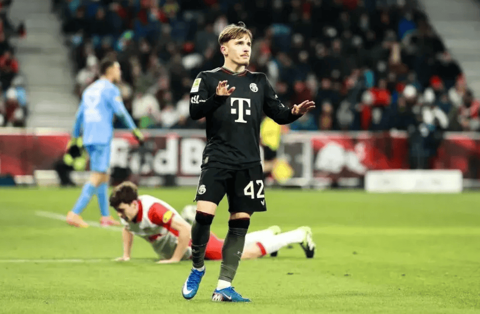 ต้องการเข้าร่วมเรอัล มาดริด = เพิ่มเงินเดือน + ต่อสัญญา? สื่อเยอรมัน: บาเยิร์นเร่งด่วนต้องการรักษาอนาคตของคิมมิช _สัญญา_ข้อพิพาท_ฤดูกาล