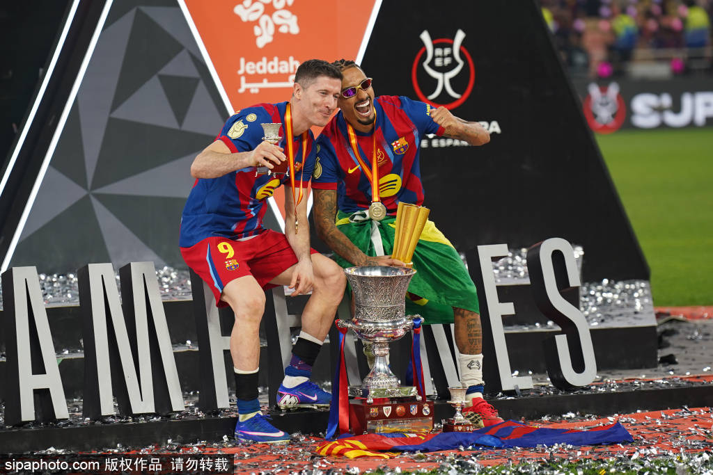 การแข่งขันจะหลีกทางให้บาร์เซโลนา: งานเลี้ยงแห่งจิตวิญญาณกีฬา บาร์เซโลนา ฟอร์ม ราฟินญา