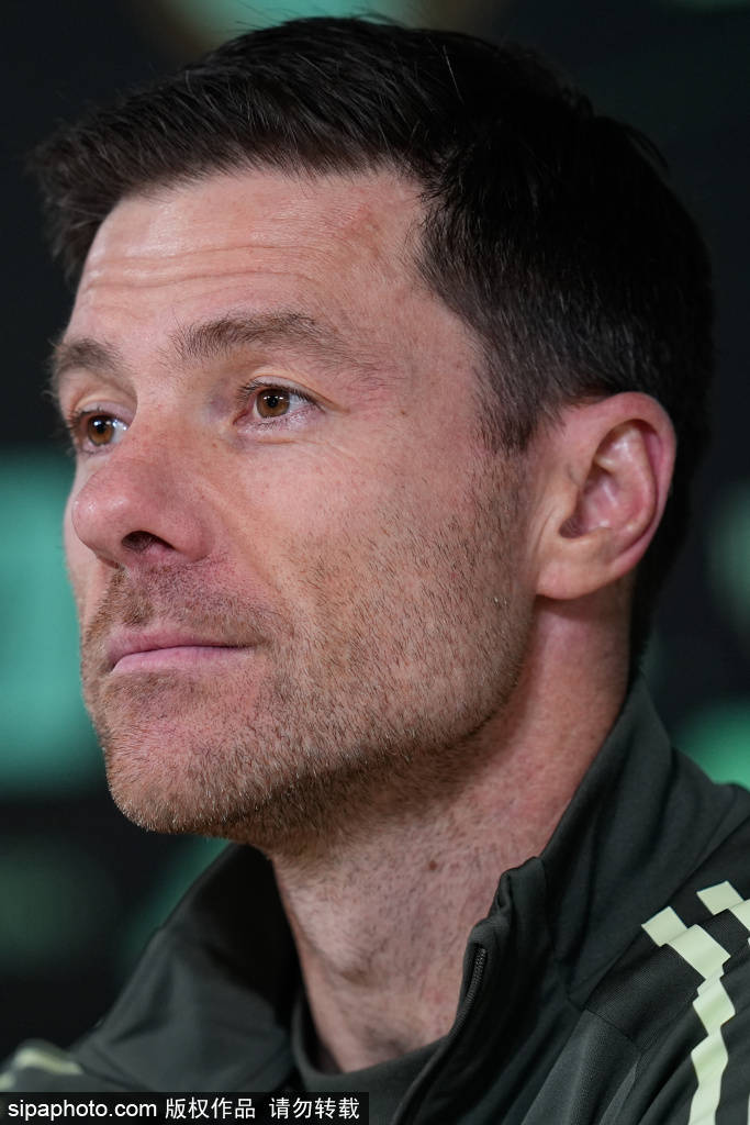 การคัดเลือกทีมแรกของอัลเบโรล่า: ผู้เล่นที่ขาดหายไปมีน้ำหนักสำคัญ ผู้เล่นแมตช์กับกัสติยา