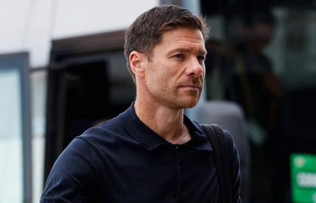 เอ็มบัปเป้: 'ศัตรูตัวฉกาจของผู้จัดการทีม'? โค้ชชั้นนำหกคนถูกปลดในเพียงเจ็ดปี คำทำนายของประธานบาร์ซ่าเป็นจริง _อลอนโซ_ _เรอัล มาดริด_ _ห้องแต่งตัว_