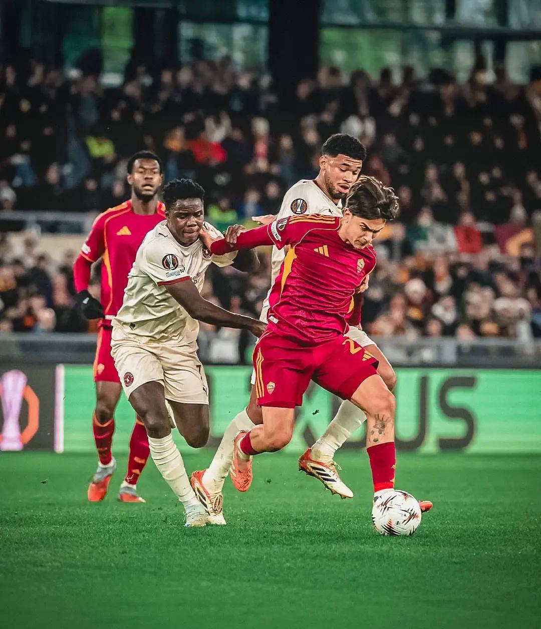 การจากไปของดีบาล่าตอนนี้เป็นสิ่งที่แน่นอนแล้ว ขณะที่โรม่าเริ่มต้นบทใหม่ของการสร้างทีมใหม่ อาการบาดเจ็บ_แท็กติก_กัสเปรินี