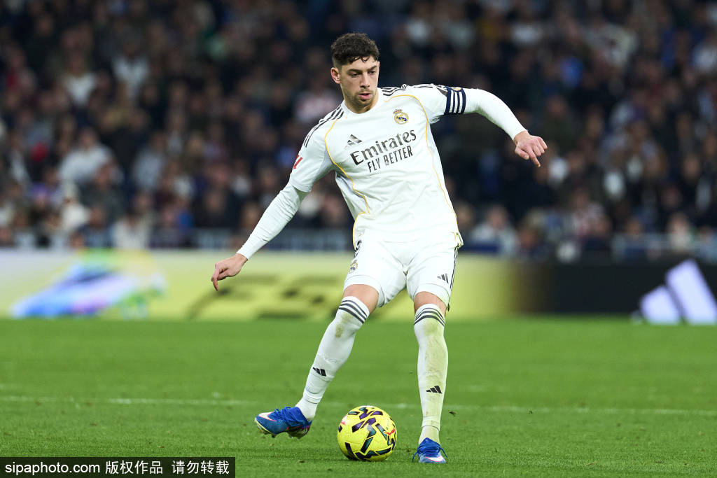 นักเตะเรอัล มาดริด รวมตัวรับประทานอาหารเย็นก่อนศึกยูฟ่า แชมเปียนส์ลีก! วินิซิอุส โพสต์ภาพแสดงความเป็นหนึ่งเดียว ขณะที่นักเตะบาดเจ็บรวมถึงเบลลิงแฮมเข้าร่วม_มิลิเตา_รอบ 16 ทีมสุดท้าย_เบนฟิก้า