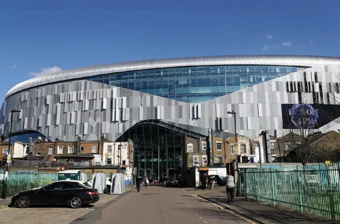 ท็อตแน่ม ฮ็อตสเปอร์: จากรอบชิงชนะเลิศยูฟ่า แชมเปียนส์ลีก สู่การต่อสู้เพื่อหนีการตกชั้น – สนามกีฬาใหม่มูลค่า 1.2 พันล้านปอนด์ได้พรากอะไรไปบ้าง? _กีฬา_ _ลอนดอน_ _อาร์เซนอล_