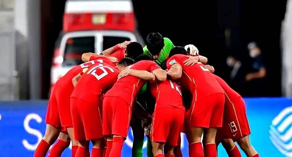 ทีมชาติฟุตบอลชายจีนกลับมาฝึกซ้อมอีกครั้ง: เผชิญหน้ากับสามคู่แข่งระดับแนวหน้า, เชา เจียฮุยจะเลียนแบบกลยุทธ์ของอันโตนิโอหรือไม่?_ทีมชาติจีน_การแข่งขัน_คูราเซา