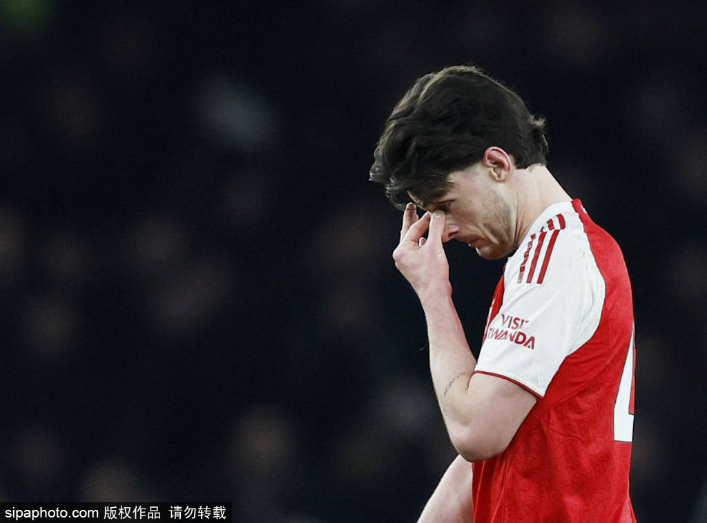 คำตัดสินของอาร์เซนอลเกี่ยวกับโอเดการ์ด: กัปตันจะสามารถพลิกสถานการณ์ได้หรือไม่? _จังหวะ_ _การโจมตี_ _ไอส์เลอร์_