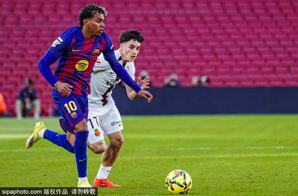 'การปฏิบัติพิเศษ' ของลาลีกาอีกครั้ง? คัมป์นูเวลา 14:00 น.! ทำไมการกำหนดเวลาการแข่งขันระหว่างบาร์เซโลนาและราโย บาเยกาโนถึงก่อให้เกิดความขัดแย้ง_บาร์เซโลนา_ฟลิก_เรอัล มาดริด