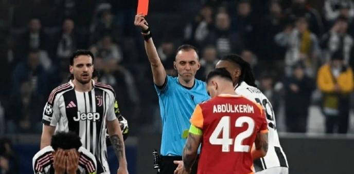 กองหลังยูเวนตุสถูกไล่ออกจากการผลักและเหยียบระหว่างแย่งบอลกลางอากาศ ขณะที่การกระทำคล้ายกันของเรอัล มาดริดไม่ถูกลงโทษ สร้างความขัดแย้ง เคลลี่ อิน คะแนนรวม แชมเปียนส์ลีก