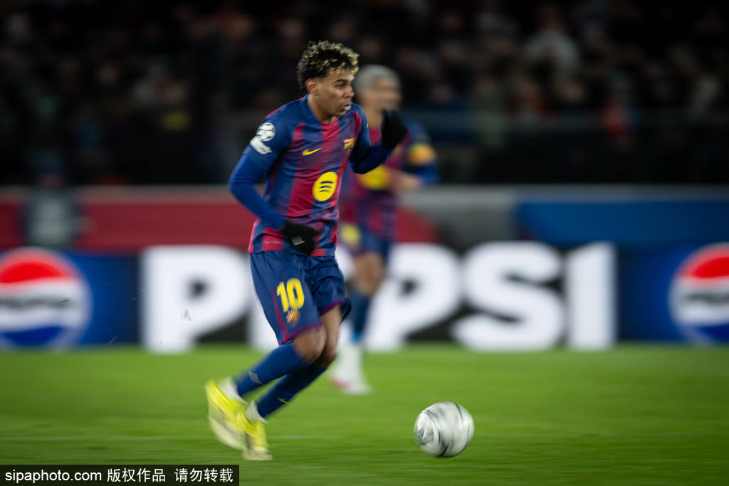 ประกาศอย่างเป็นทางการ! บาร์เซโลนาจะจ่ายค่าฉีกสัญญา 30 ล้านยูโรเพื่อคว้าตัวแรชฟอร์ด; ดาวเตะแมนเชสเตอร์ ยูไนเต็ดอาจยอมลดค่าเหนื่อยเพื่อย้ายร่วมทีมคัมป์นู _เงินเดือน_ยูโร