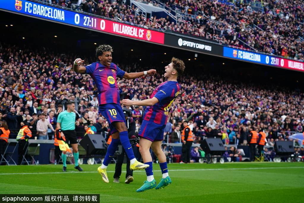 แฮตทริกอาชีพครั้งแรก! ยามาลทำผลงานได้สำเร็จในวัย 18 ปี 230 วัน พาบาร์ซ่าคว้าชัยชนะทำลายสถิติ_การแข่งขัน_ลาลีกา_ดอส