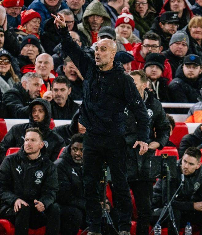 ประตูชัยของเซเมโยทำให้แมนเชสเตอร์ ซิตี้ เอาชนะลีดส์ ยูไนเต็ด 1-0 ขยายสถิติชนะติดต่อกันในพรีเมียร์ลีกเป็นสี่นัด และเพิ่มแรงกดดันให้กับอาร์เซนอล