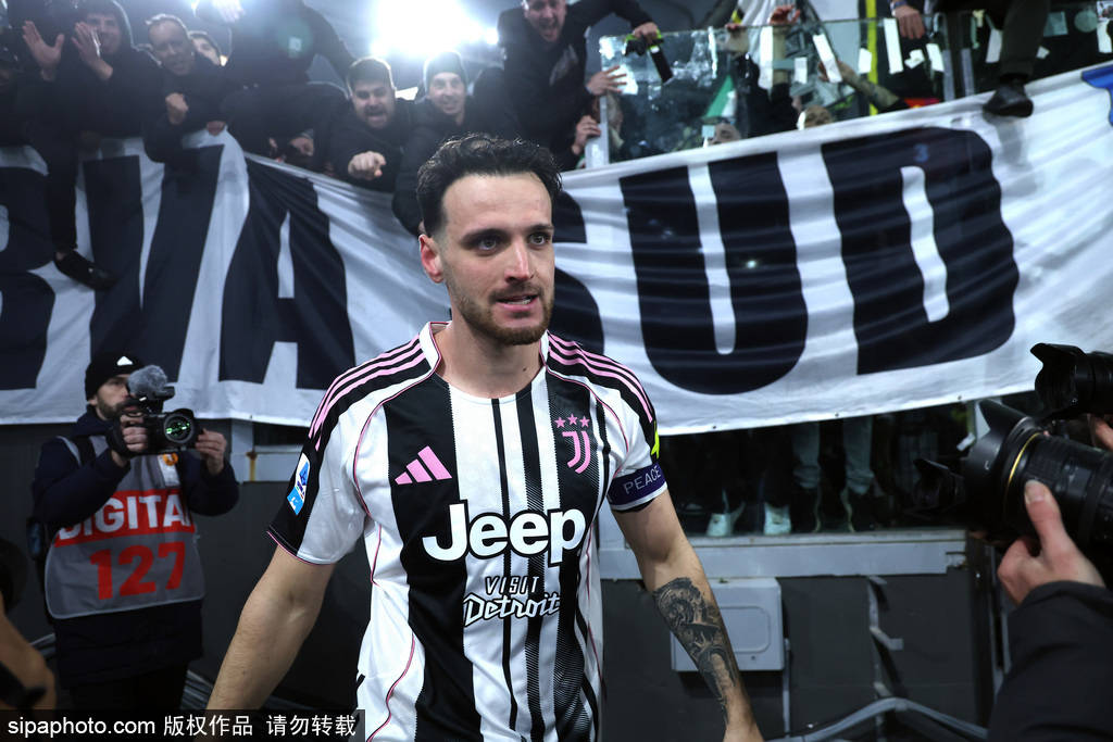 เซเรีย อา - ประตูสุดมหัศจรรย์ของคูเลเซฟสกี้และการตีเสมอในนาทีสุดท้ายของกาตติช่วยให้ยูเวนตุสเสมอกับโรม่า 3-3 ยูเวนตุส