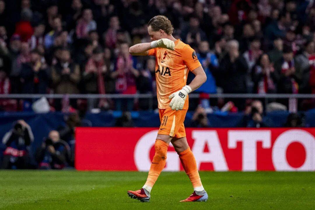 ในการเปิด 17 นาที ผู้รักษาประตูเปลี่ยน! ท็อตแนม 2-5 การสังหารหมู่: นี่ไม่ใช่การสูญเสีย แต่เป็นการฆ่าตัวตาย