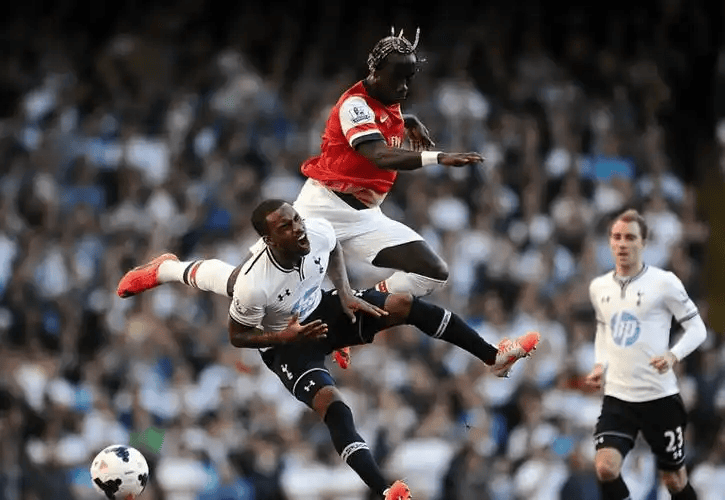 พรีเมียร์ลีก โฟกัส การต่อสู้แบบมองไปข้างหน้า: ลิเวอร์พูล ยินดีต้อนรับ ท็อตแนม ที่บ้าน, คุณสมบัติของเกมยุโรป vs ชีวิตและความตาย battle_attack_status_player