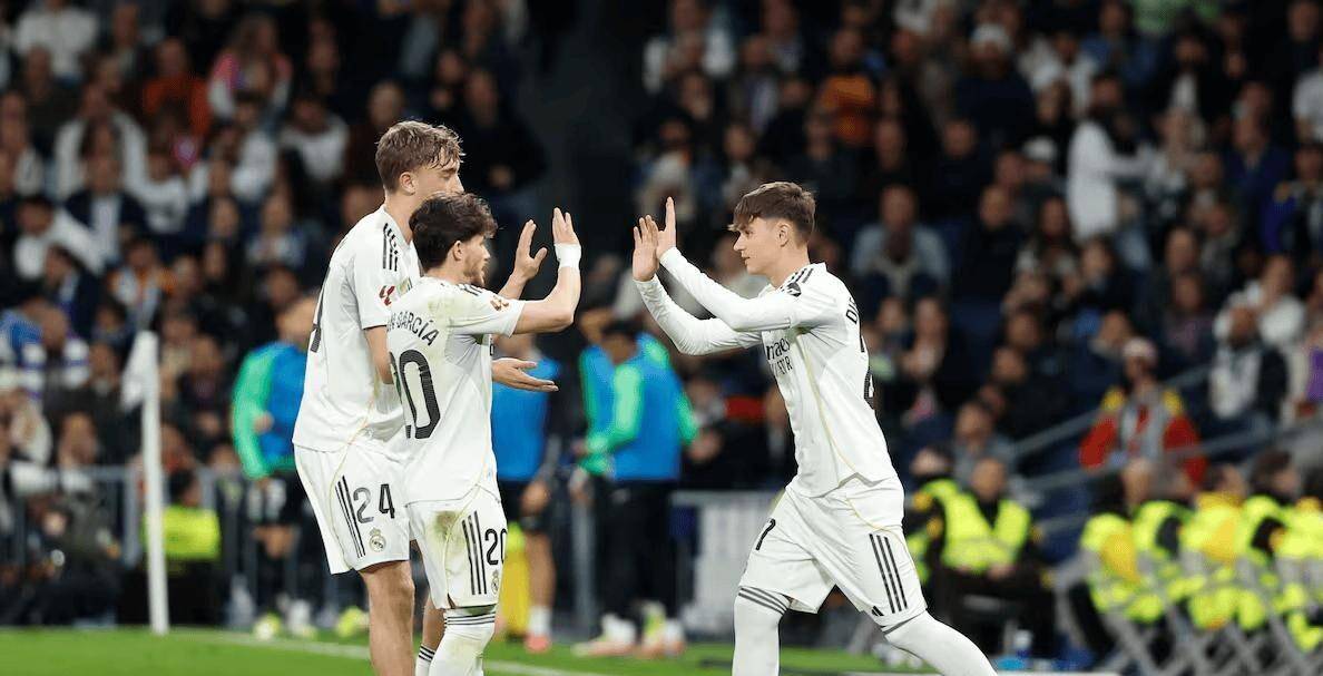 4-1, 1-0! ลาลีกาคาร์นิวัลไนท์! เรอัล มาดริด 4-1 ไล่ล่าบาร์เซโลนาอย่างใกล้ชิด รองหัวหน้าทีมอารมณ์เสีย และตกชั้นก็ตกชั้น_OVIEDO_POINTS LIST_UEFA CHAMPIONS LEAGUE