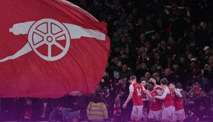 อัจฉริยะวัย 16 ปี สร้างสถิติ! ตำนานของ Arsenal เชลซีพลิกคว่ำที่บ้าน - Everton_Rape_Newcastle United